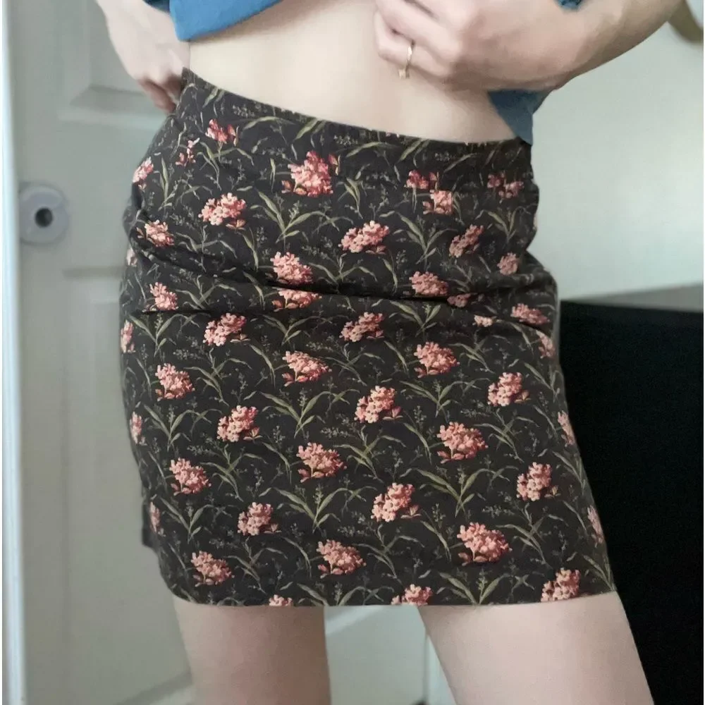 J. Crew Cotton Floral‎ Mini Skirt Size 6 Romantic Floral Pattern
